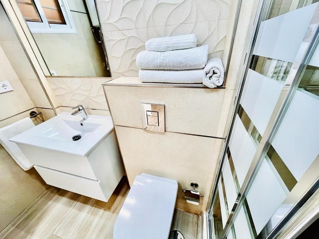 Moderno Y Nuevo Apartamento Playa Apartment Benalmadena Ngoại thất bức ảnh